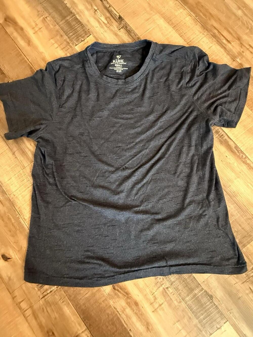 Kühl T Shirt Navy Blue Short Sleeve Tapered Fit Sz Small